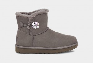 Ugg Mini Bailey Button Pearl Gem Stövlar Dam Grå | Sverige-95137